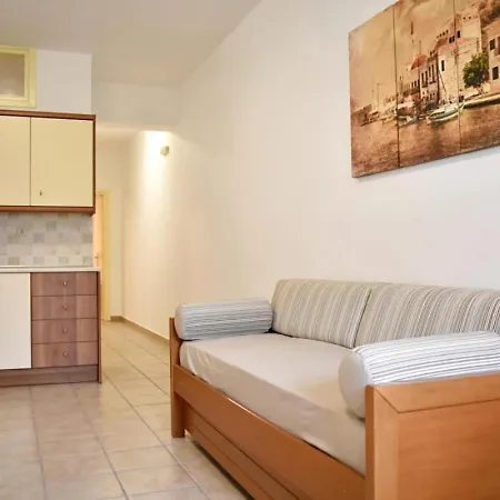 Lejlighed Manolika 2 *